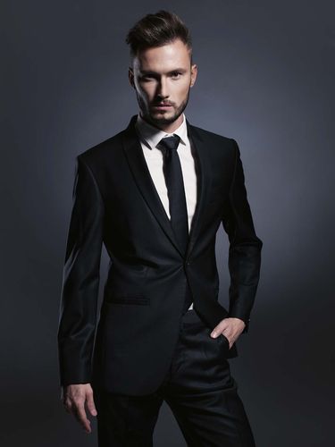 凌月青 创始人 & 执行董事